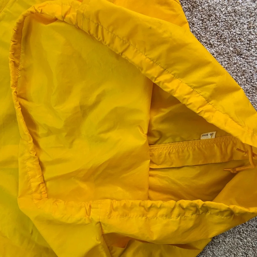 VINTAGE Helly Hansen Packable Windbreaker Jacket Mens XL Yellow Outdoor Rain